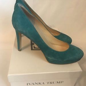 Suede Classic Party Pump